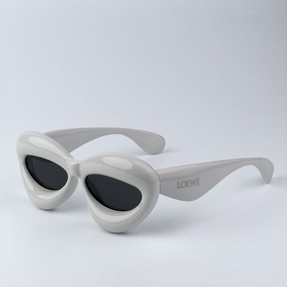 Loewe Women BRAND NEW Sunglasses LW40097I 20A Light Grey Smoke Cat Eye - Picture 7 of 10